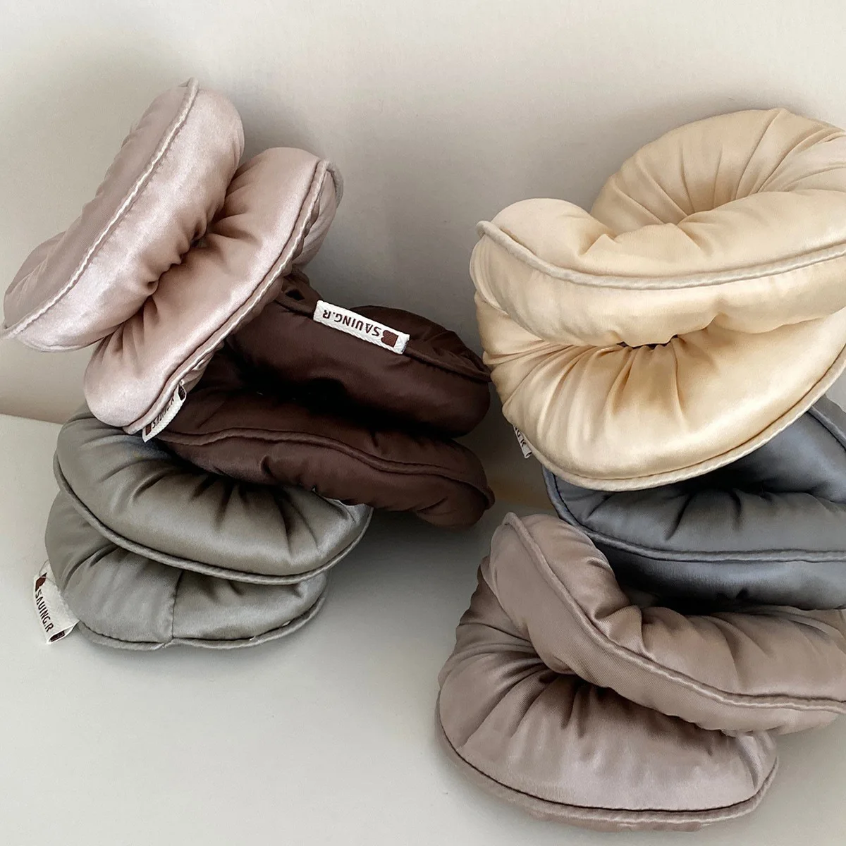 Sponge Sleep Elastic Ponytail  - đánh giá và giá Travel Accessories Holder